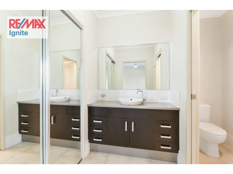 9 GIPPSLAND CIRCUIT, Forest Lake QLD 4078