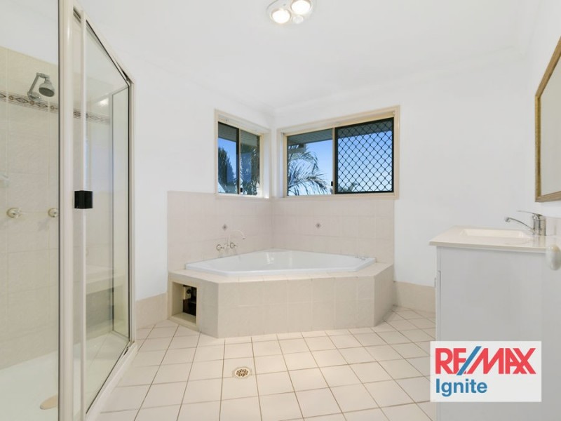 16 Kaboora Crescent, Westlake QLD 4074