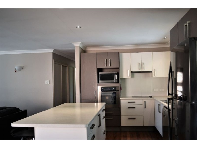 83 CURRAGUNDI ROAD, Jindalee QLD 4074