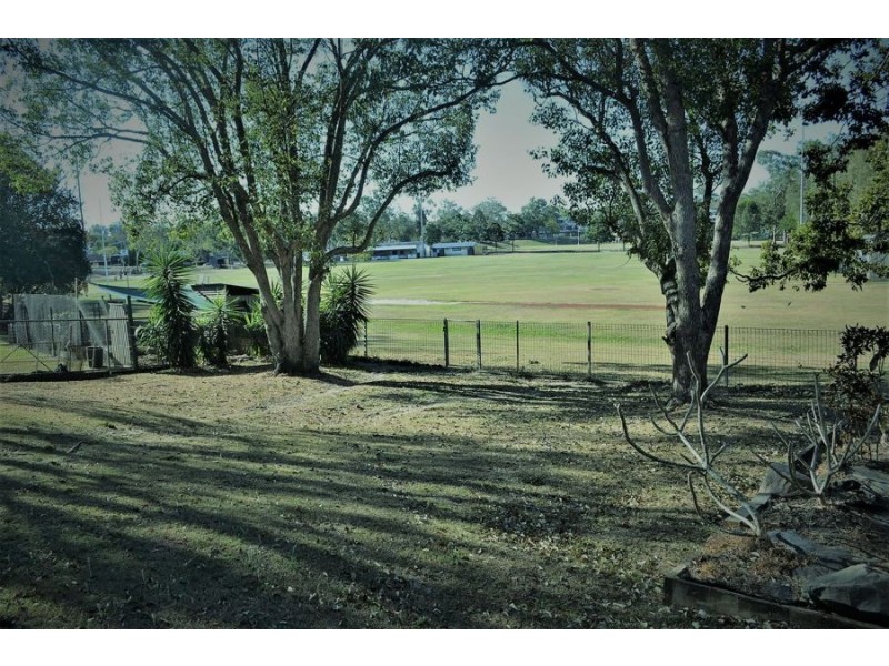 83 CURRAGUNDI ROAD, Jindalee QLD 4074