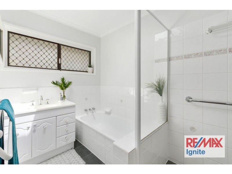 2 Coree Close, Jindalee QLD 4074