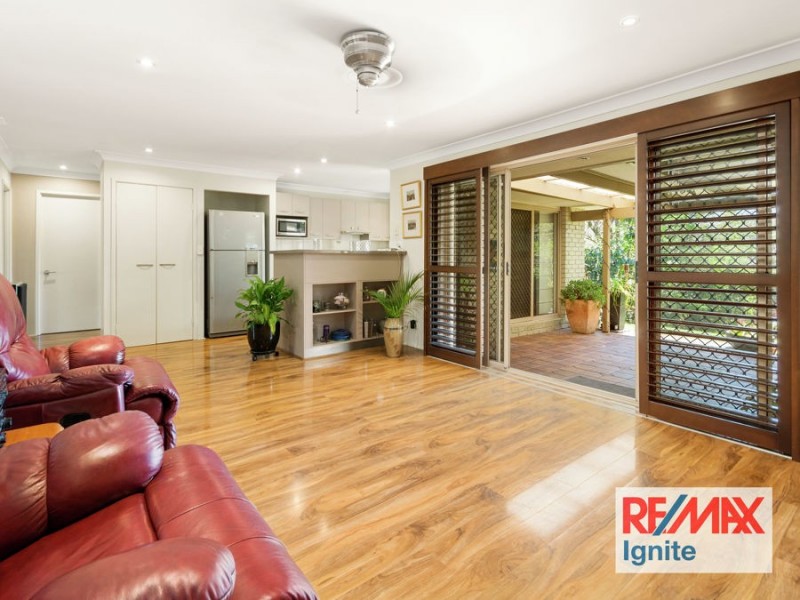 154 College Road, Karana Downs QLD 4306
