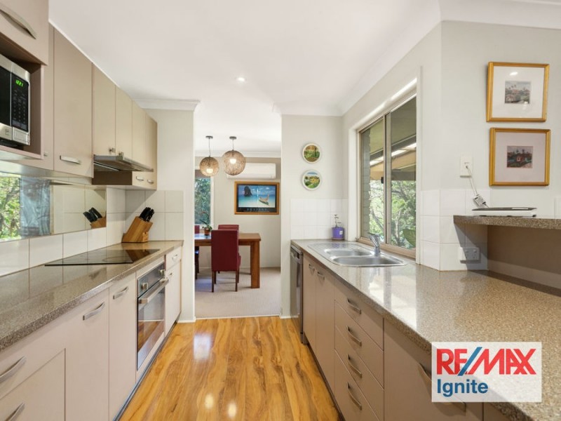 154 College Road, Karana Downs QLD 4306