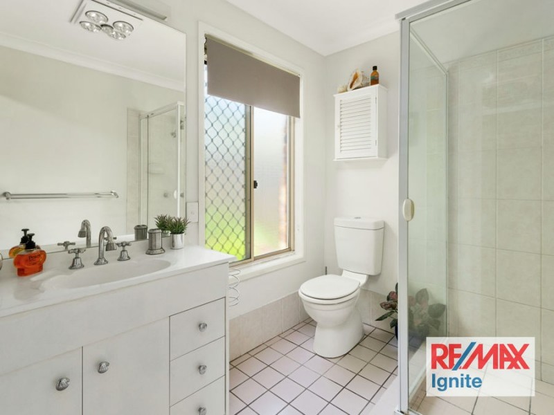 154 College Road, Karana Downs QLD 4306