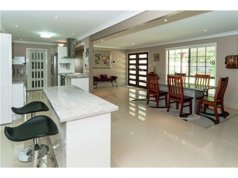 87 South Queensborough Parade, Karalee QLD 4306