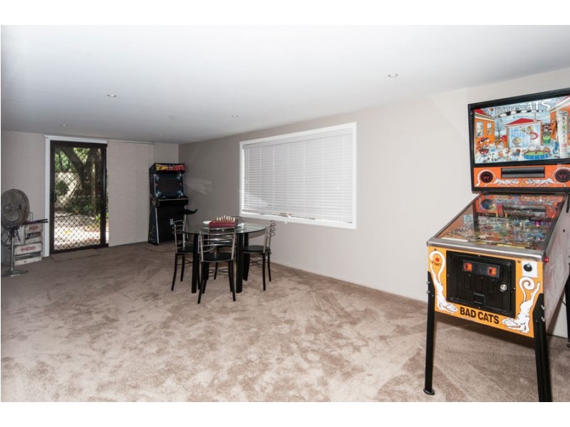 87 South Queensborough Parade, Karalee QLD 4306