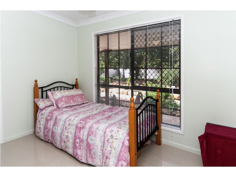 87 South Queensborough Parade, Karalee QLD 4306