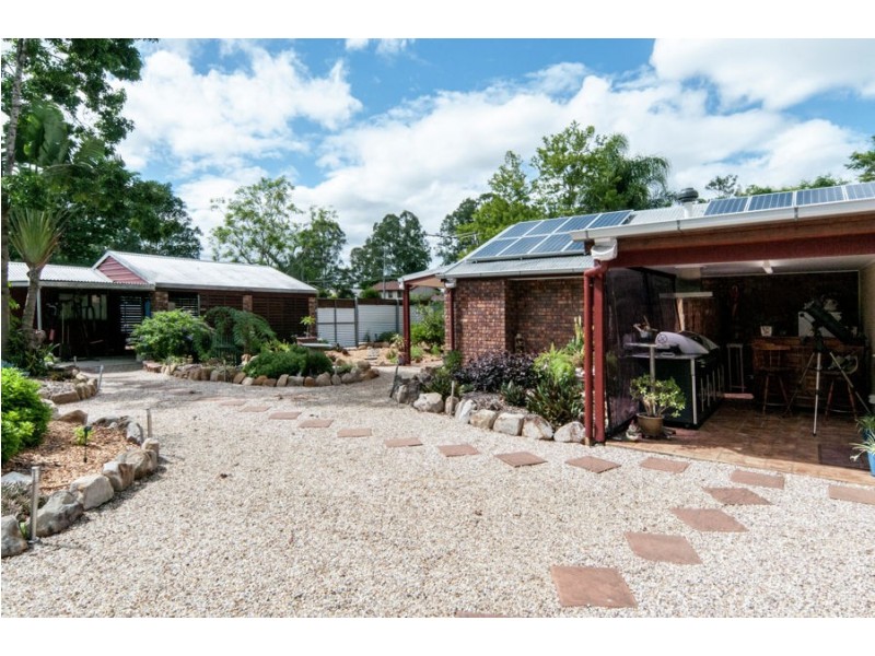 87 South Queensborough Parade, Karalee QLD 4306