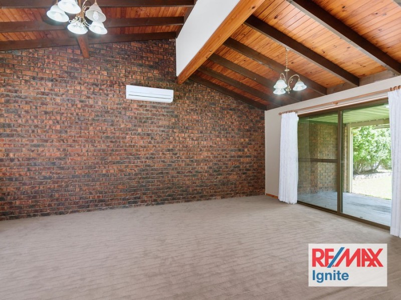 9 Trephina Close, Riverhills QLD 4074