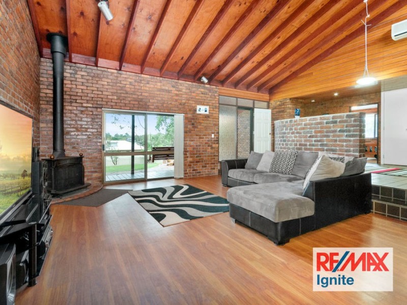 8 Lyndon Way, Karalee QLD 4306