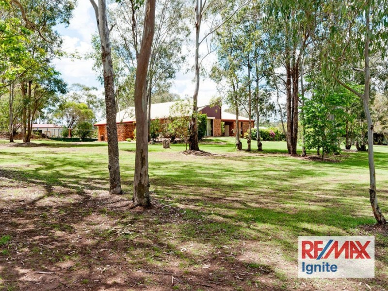 8 Lyndon Way, Karalee QLD 4306