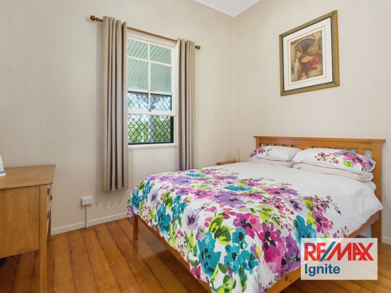 30 Smith Street, North Ipswich QLD 4305