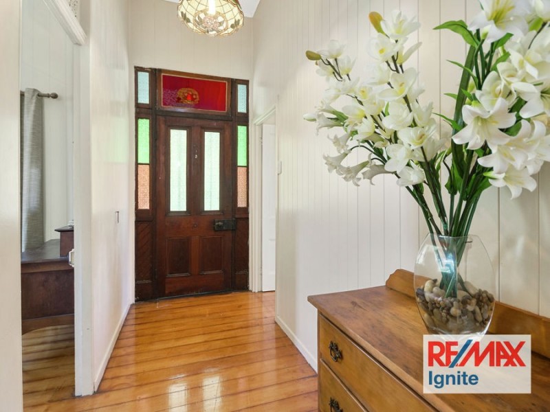 30 Smith Street, North Ipswich QLD 4305