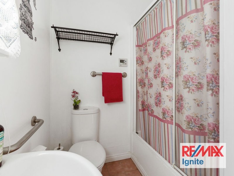 30 Smith Street, North Ipswich QLD 4305