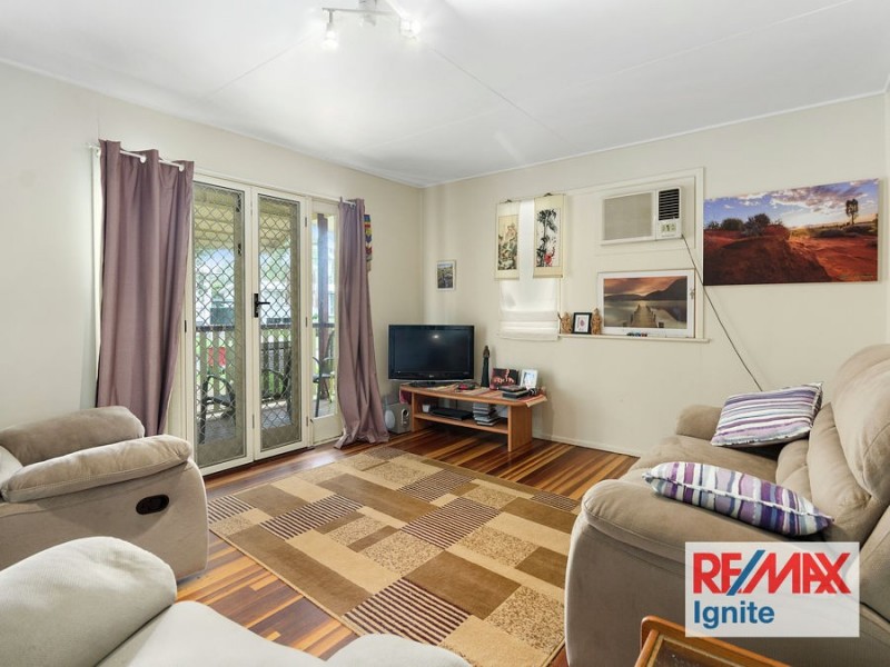 1 Cross Street, Raceview QLD 4305