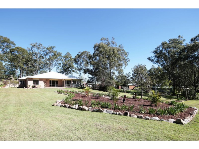 33-35 Sovereign Strait, Karalee QLD 4306