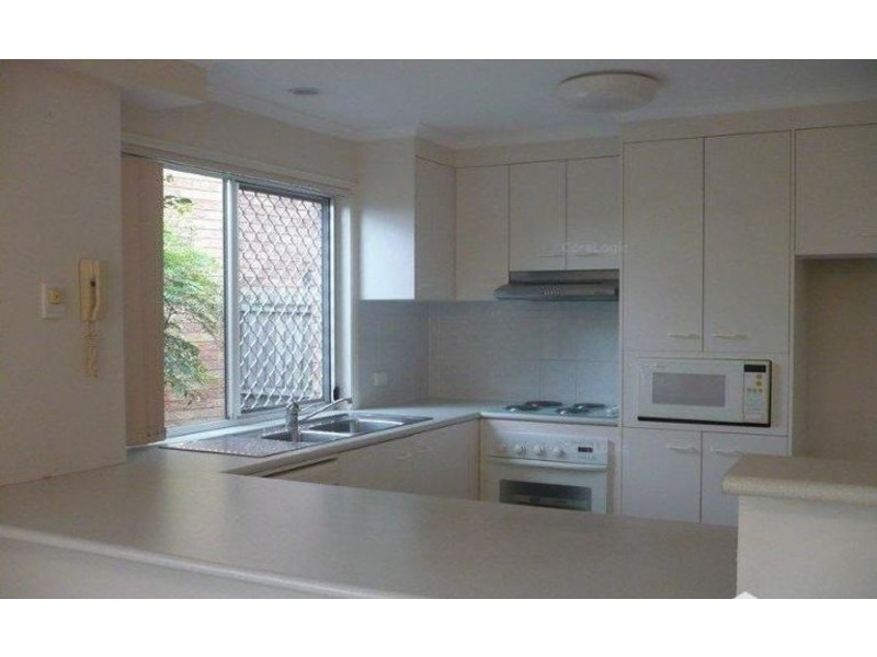1/1 Abel Smith Crescent, Mount Ommaney QLD 4074