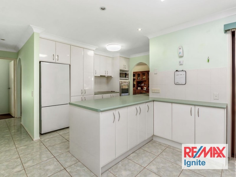 19 LODDON STREET, Riverhills QLD 4074