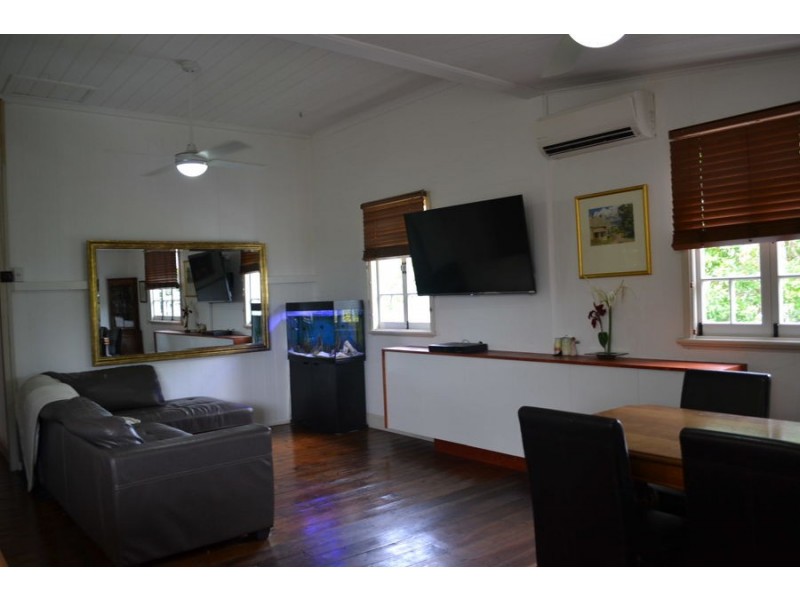 38 Cribb Street, Sadliers Crossing QLD 4305