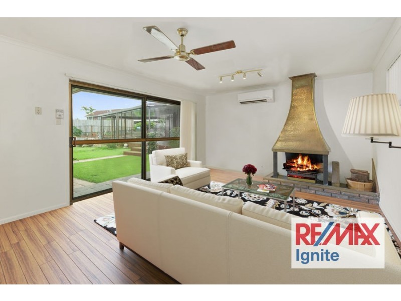 9 Apunya Close, Riverhills QLD 4074