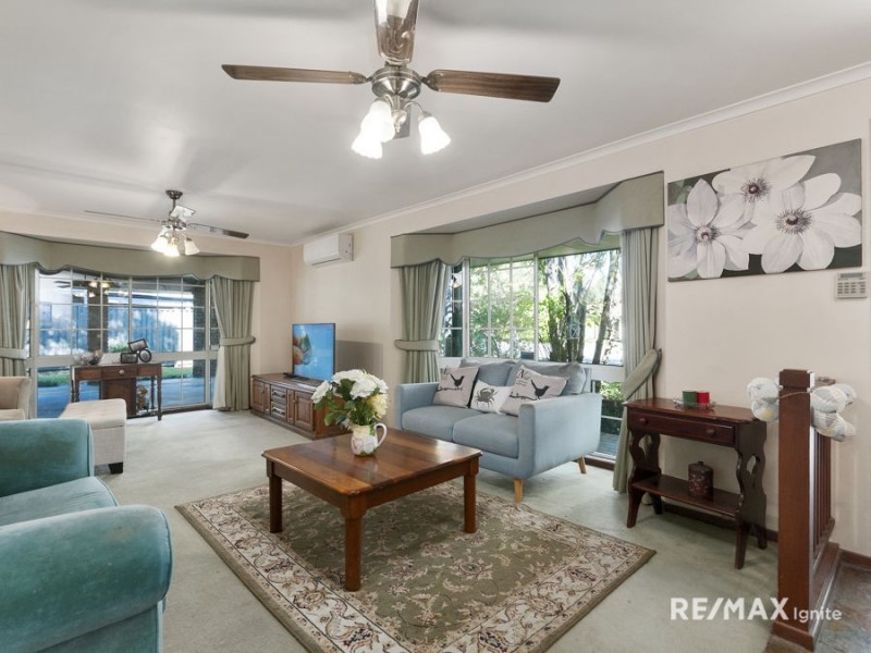 4 Koonawarra Court, Karana Downs QLD 4306