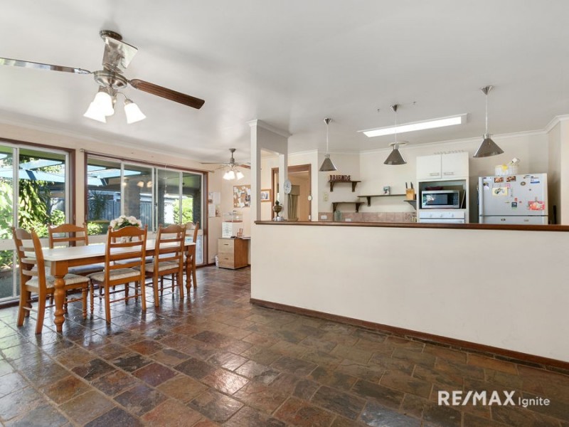 4 Koonawarra Court, Karana Downs QLD 4306