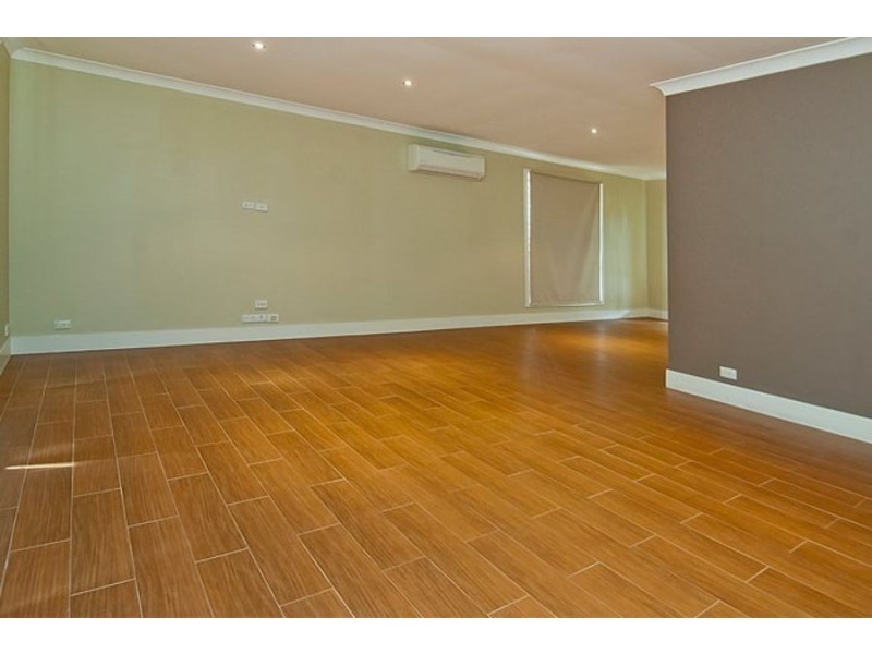 132 Penson St, Stretton QLD 4116