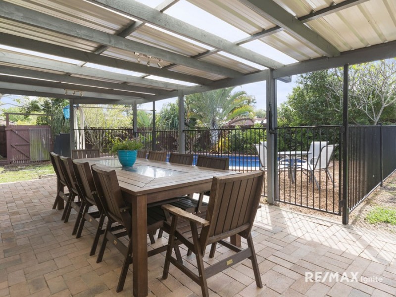 2 Tigris Street, Riverhills QLD 4074
