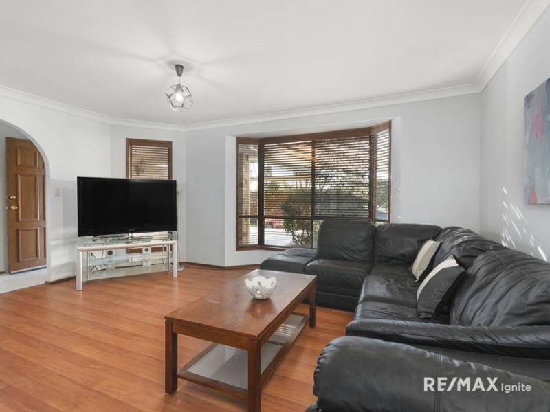 46 Lugano St, Riverhills QLD 4074