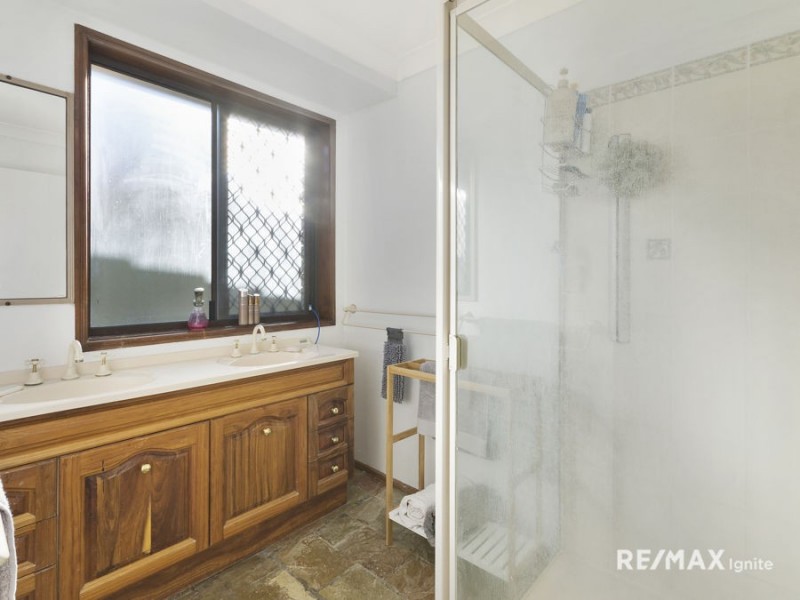 46 Lugano St, Riverhills QLD 4074