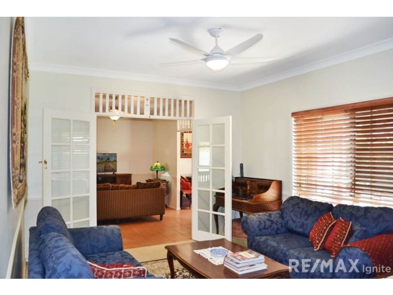 13 Scarlet Place, Forest Lake QLD 4078