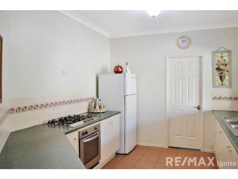 13 Scarlet Place, Forest Lake QLD 4078