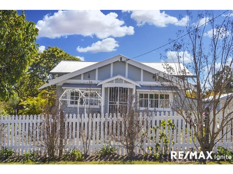33 Cribb St, Sadliers Crossing QLD 4305