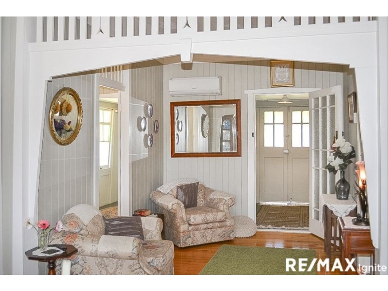 33 Cribb St, Sadliers Crossing QLD 4305