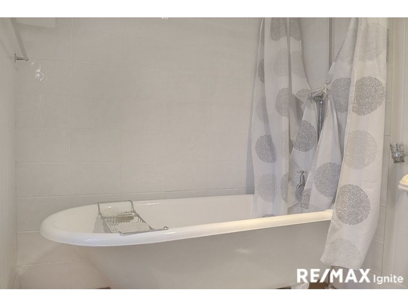 33 Cribb St, Sadliers Crossing QLD 4305