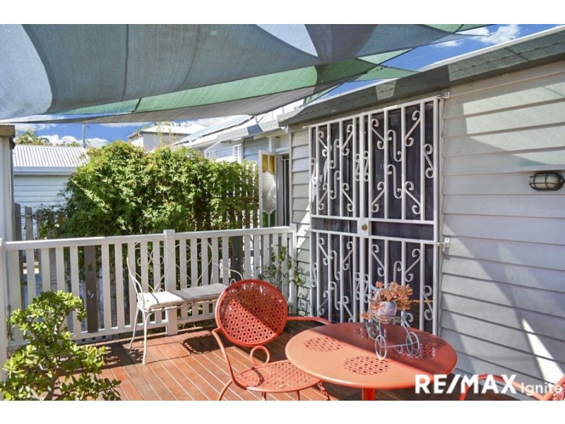 33 Cribb St, Sadliers Crossing QLD 4305