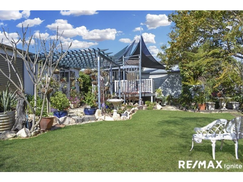33 Cribb St, Sadliers Crossing QLD 4305