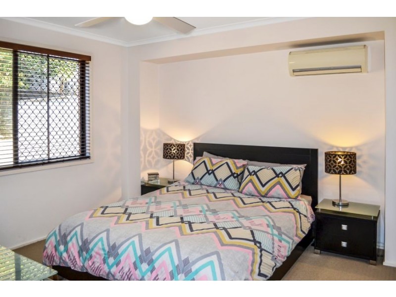 24 Loddon Street, Riverhills QLD 4074