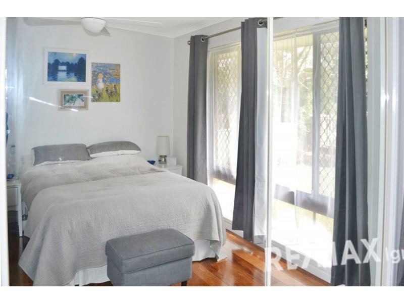 24 Macfarlane, Riverhills QLD 4074