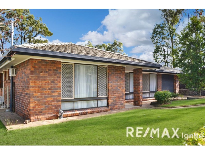 24 Macfarlane, Riverhills QLD 4074
