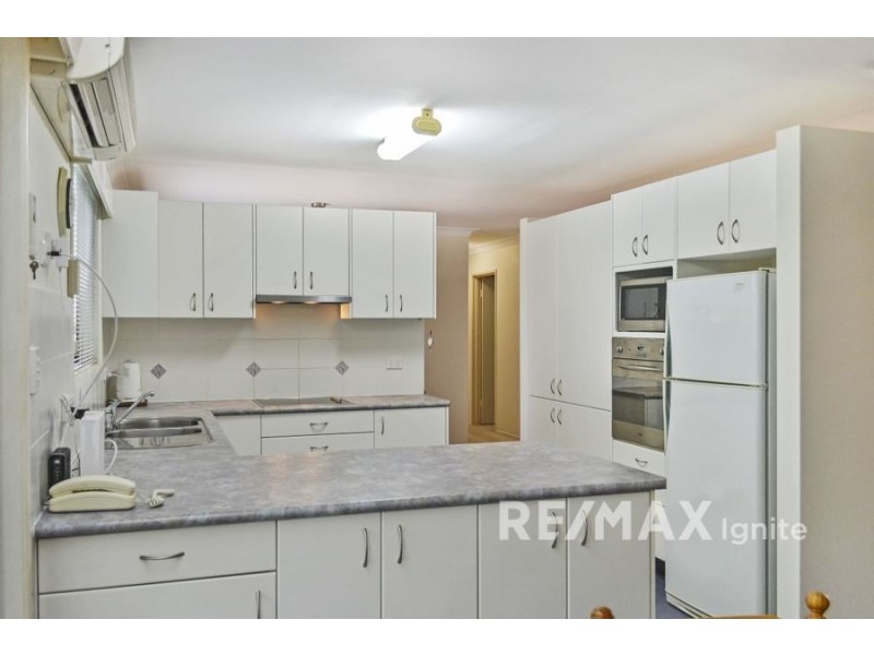 11 Tolaga Street, Westlake QLD 4074