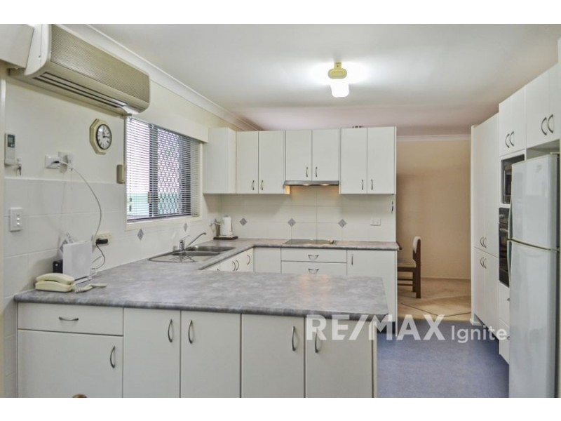 11 Tolaga Street, Westlake QLD 4074