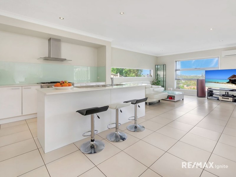 22 Debussy Place, Mount Ommaney QLD 4074