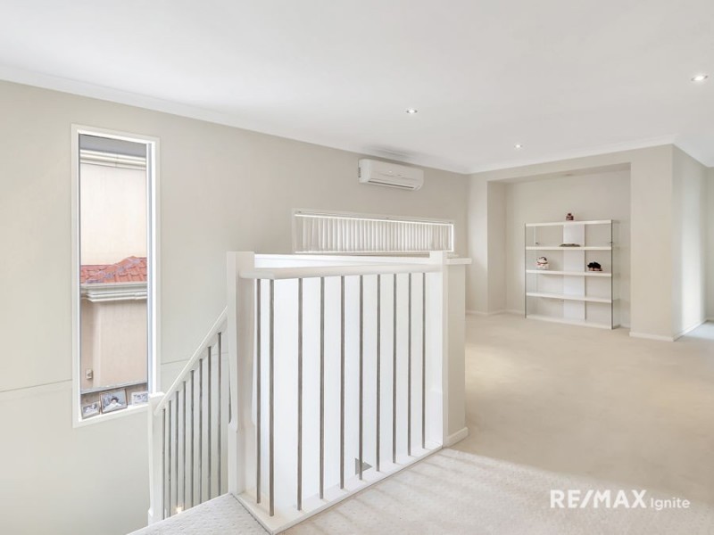 22 Debussy Place, Mount Ommaney QLD 4074