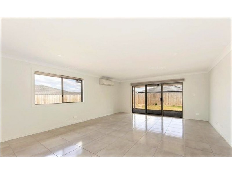 11 Daydream Crescent, Springfield Lakes QLD 4300