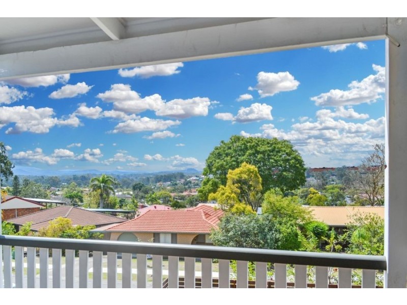 86 Hazelton Street, Riverhills QLD 4074