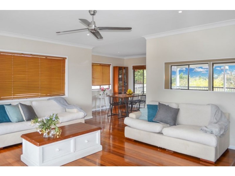 86 Hazelton Street, Riverhills QLD 4074