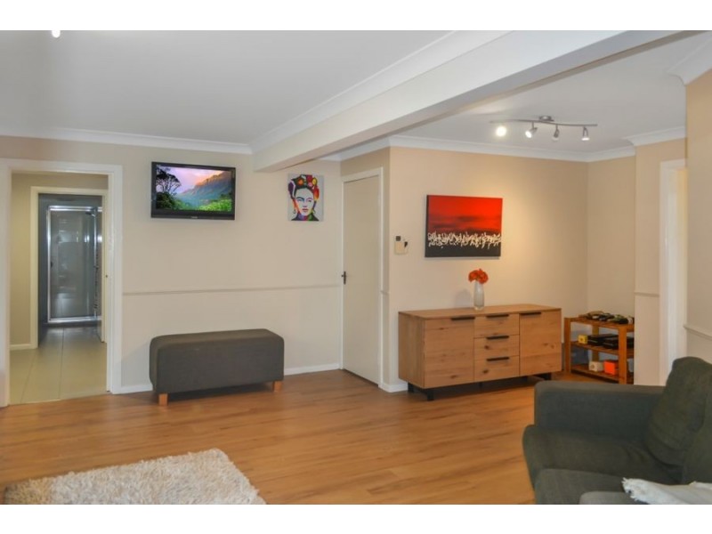 86 Hazelton Street, Riverhills QLD 4074