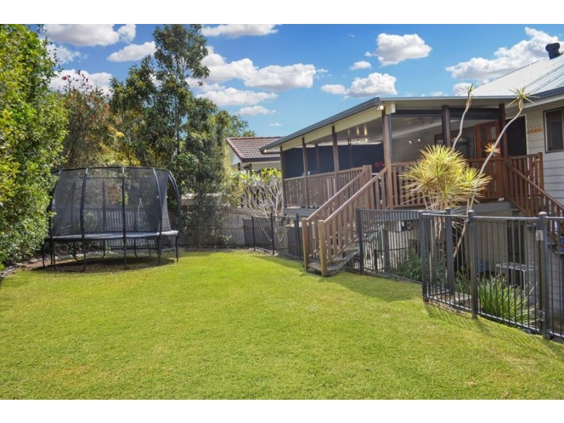 86 Hazelton Street, Riverhills QLD 4074