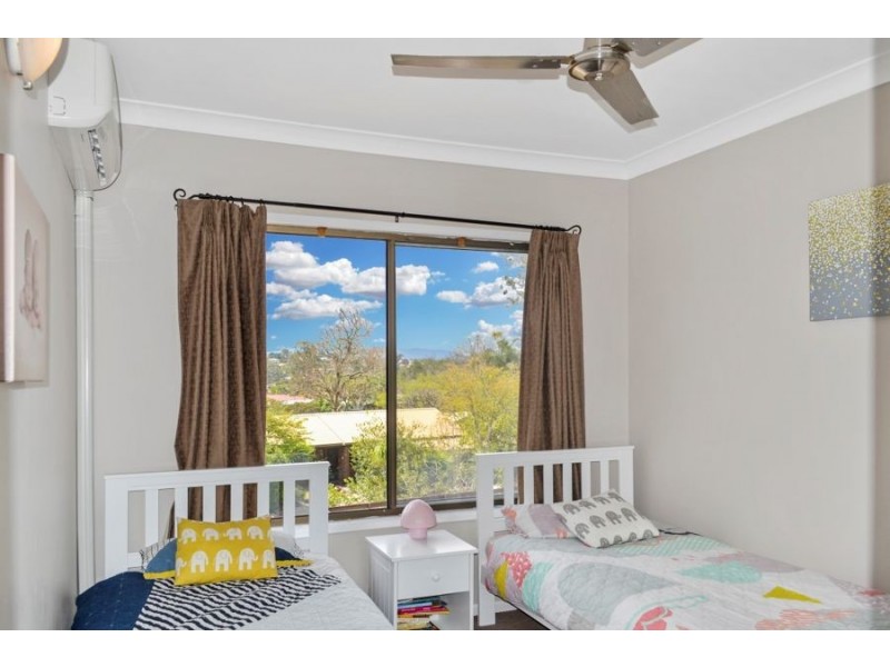 86 Hazelton Street, Riverhills QLD 4074